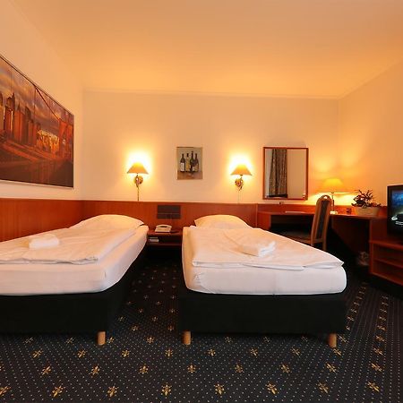 Karaman Group Hotel Bad Nenndorf Bagian luar foto