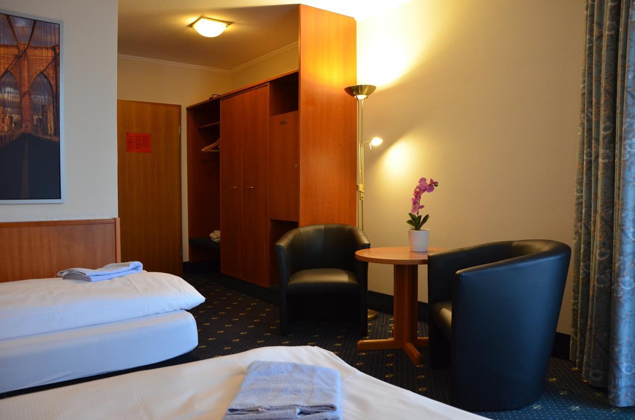 Karaman Group Hotel Bad Nenndorf Bagian luar foto