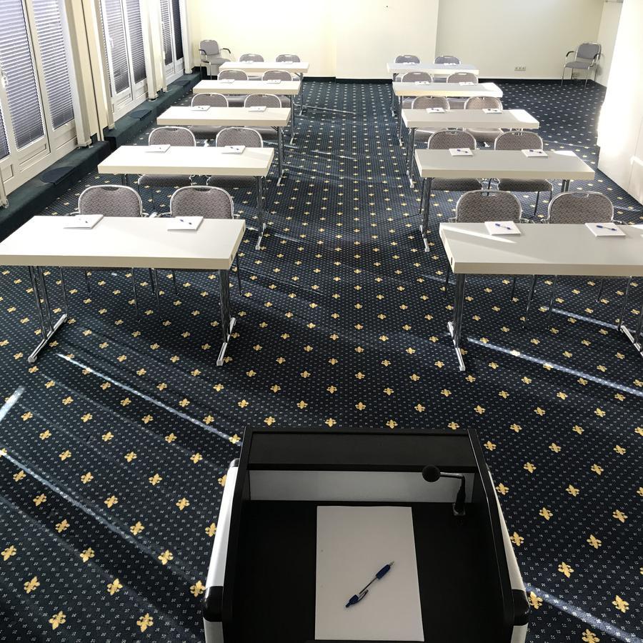 Karaman Group Hotel Bad Nenndorf Bagian luar foto